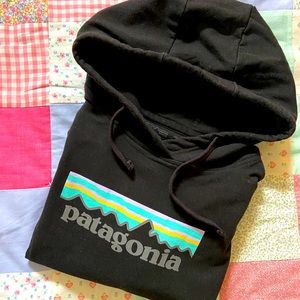 Black Patagonia Sweatshirt